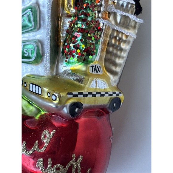EUC The Big Apple New York Landscape Polish Mouth Blown Glass Christmas Ornament - Picture 4 of 11